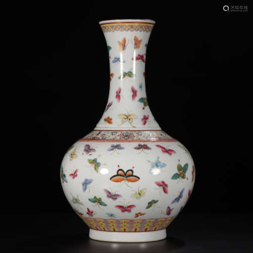 GUANGXU MARK, CHINESE GILT FAMILLE ROSE VASE