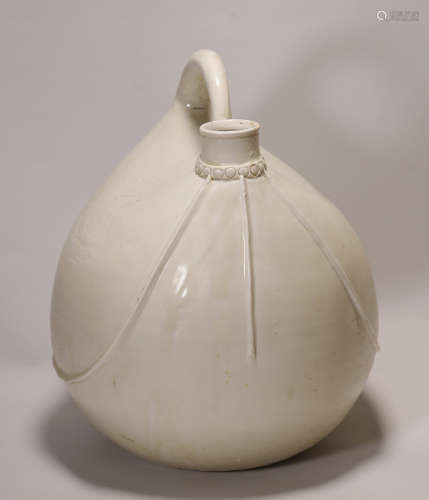 Liao Dynasty  - White Glaze Kettle