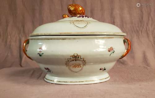 Chinese export porcelain tureen, c. late 18th century