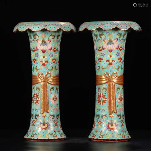 Pair Of Turquoise-Ground Enameled Porcelain Vase, Qianl