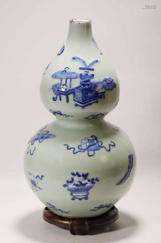 Qing Dynasty - Blue and White Porcelain Gourd Vase
