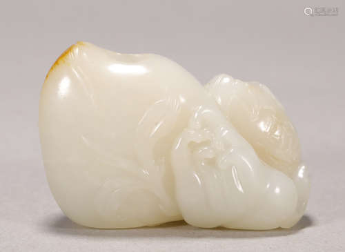 Qing Dynasty - Hetian Jade Brush Holder