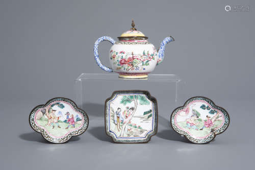 A Chinese Canton enamel teapot and three saucers, Qianlong