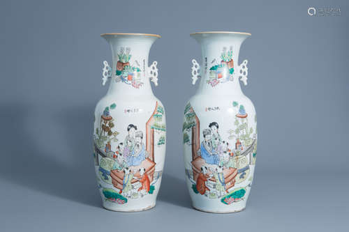 A pair of Chinese famille rose vases with figures, 19th/20th C.