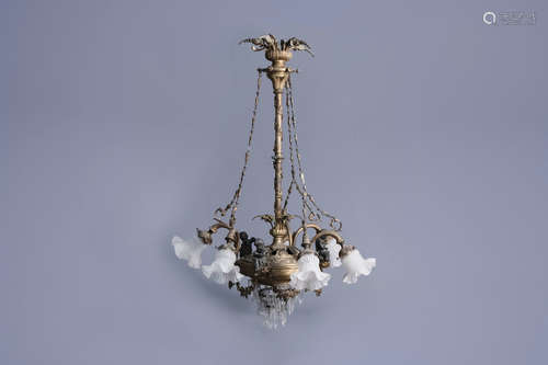 A gilt bronze chandelier with cherubim and floral design, 19th/20th C.