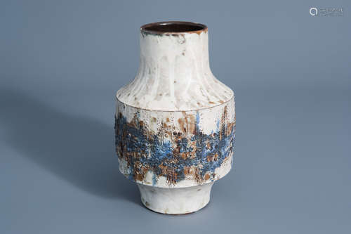 A brutalist pottery vase, Rogier Vandeweghe for Amphora, Belgium, second half of the 20th C.