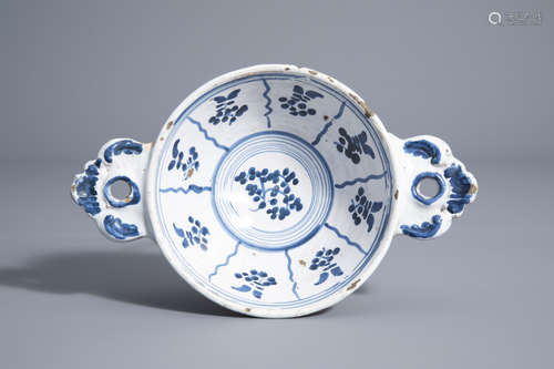 A blue and white faience porringer with floral ornamental design, Northern France, about 1800