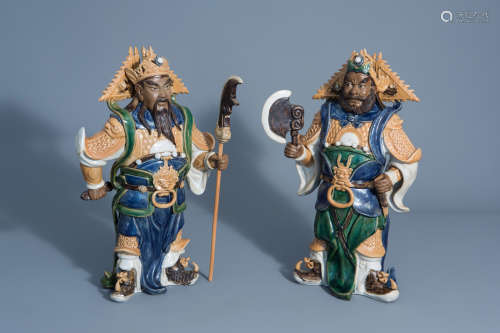 A pair of Chinese Shiwan pottery models of warlords, seal mark, 20th C.