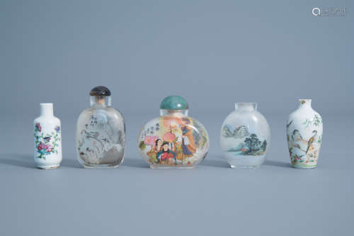 Five Chinese inside-painted glass and porcelain snuff bottles, 19th/20th C.