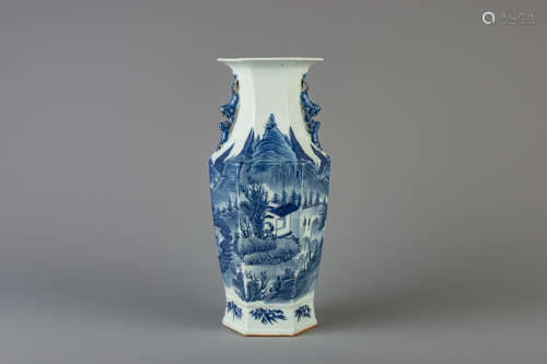 A hexagonal Chinese blue and white vase with a landscape, 19th/20th C.