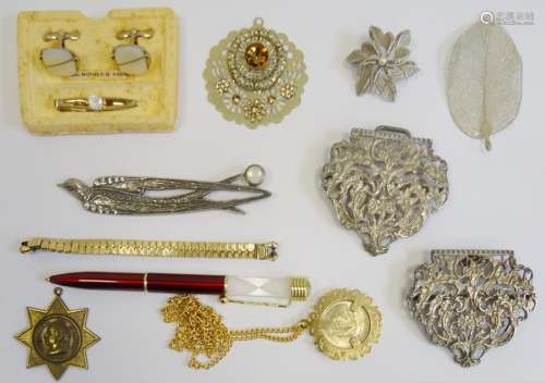 Large quantity of costume jewellery, EPNS spoons and other pieces (1 tray)