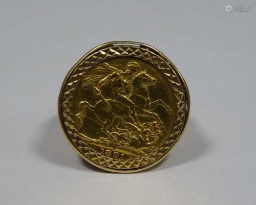 9ct gold sovereign ring set Victorian sovereign 1891 in scroll mount, 14.8g approx in total