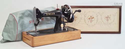 Singer sewing machine and a rectangular embroidered tray with wooden frame (2)
