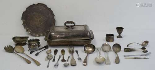 Small quantity of plated ware to include sugar bowl, tray, assorted flatware, etc