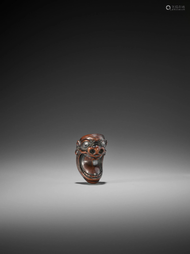 HOGEN: A RARE WOOD MASK NETSUKE