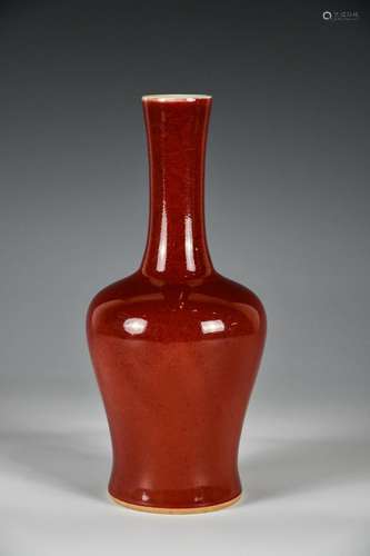 A RED GLAZED VASE LATE QING