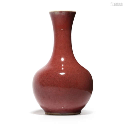 清中期 霁红釉小赏瓶