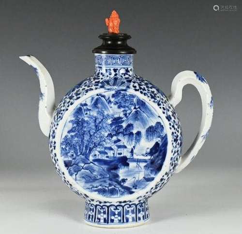 A BLUE AND WHITE FLASK QING