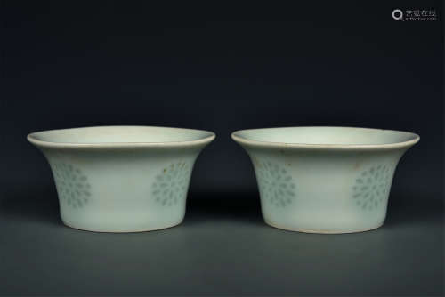 PAIR OF CELADON GLAZED CUPS QING DYNASTY