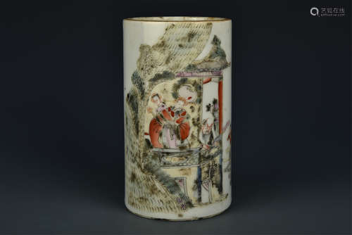 FAMILLE ROSE BRUSH-POT QING DYNASTY