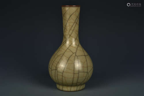 GE CRACKLED VASE SONG DYNASTY