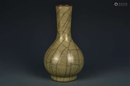 GE CRACKLED VASE SONG DYNASTY