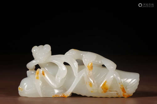 A Chinese Hetian Jade Carved Ornament