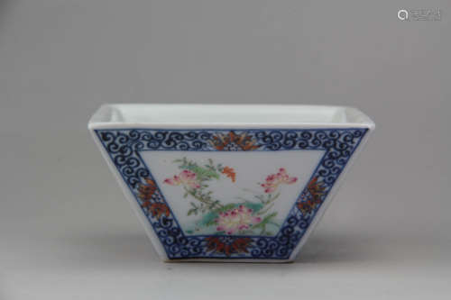 A Chinese Blue and White Floral Porcelain Square Utensil