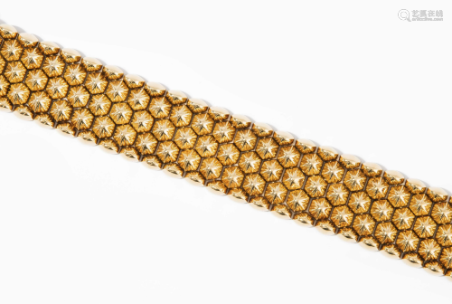 Gold-Bracelet