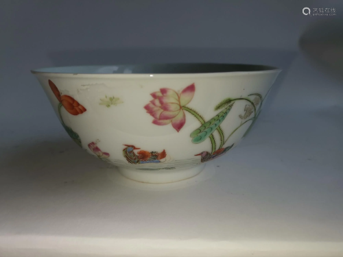 CHINESE FAMILLE PORCELAIN BOWL