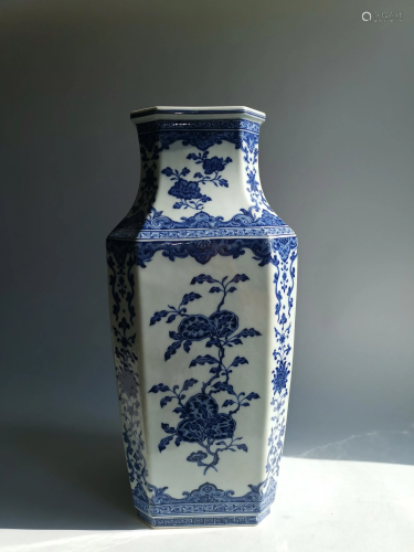 CHINESE BLUE AND WHITE PORCELAIN SQUARE …