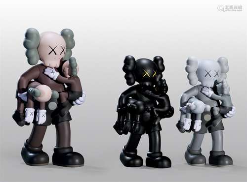 KAWS（b.1974）2018年作 CLEAN SLATE 着色塑胶 雕塑