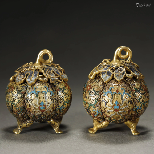 A PAIR OF MAGNIFICENT IMPERIAL GILT-…