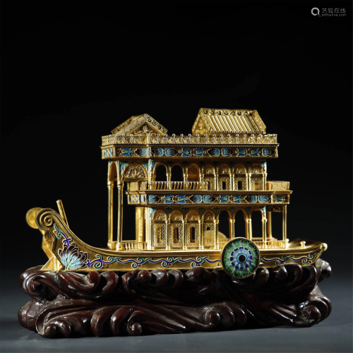 A MAGNIFICENT IMPERIAL GILT-SILVER SHIP