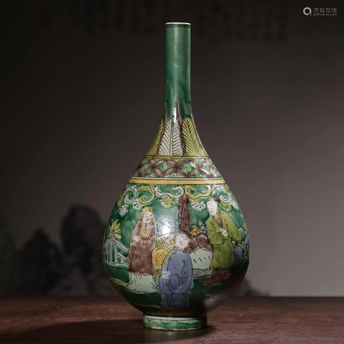 A SANCAI-GLAZED BOTTLE VASE