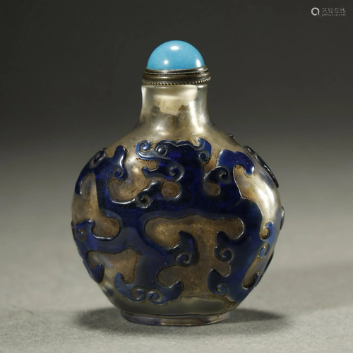 A VERY FINE GLASS SNUFF BOTTLE