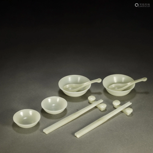 A SET OF MAGNIFICENT IMPERIAL WHITE JADE TABLE…