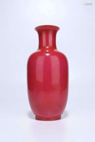 Sacrificial-Red Glazed Porcelain Vase,Qing Dynasty