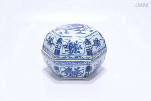 Blue And White Porcelain Box,Ming Dynasty