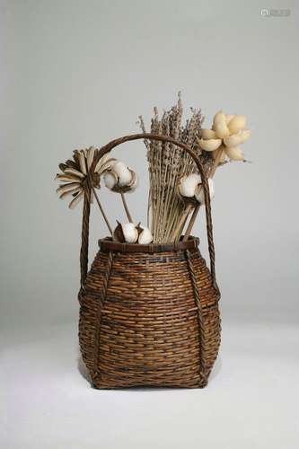 Carved Bamboo Flower Holder