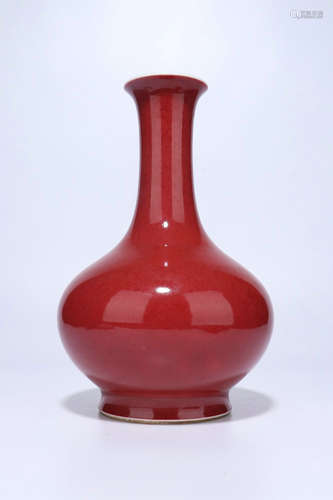 Sacrificial-Red Glazed Porcelain Vase,Qing Dynasty