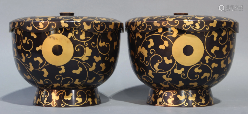 Pair of Japanese lacquered covered bowls