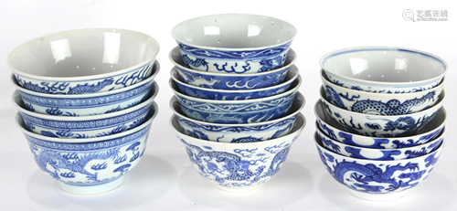 (lot of 16) A Group of Chinese Blue and White Cups