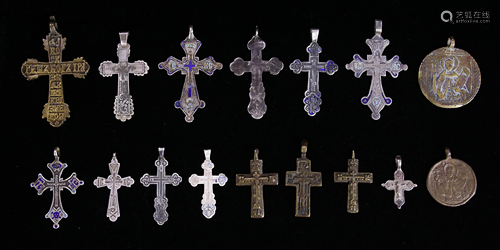 (lot of 16) Russian crosses including an enameled