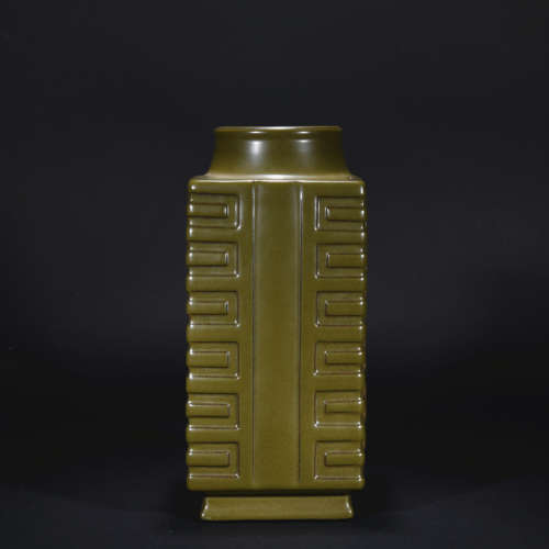 Qing Dynasty tea-dust glaze cong shaped vase