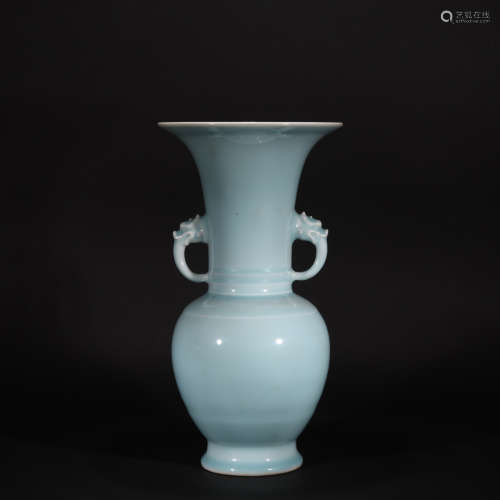 Qing Dynasty sky blue glaze  vase