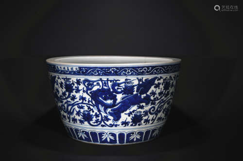 Ming Dynasty blue and white fish tank