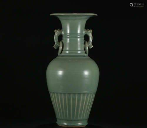 Song dynasty Long quan kiln bottle