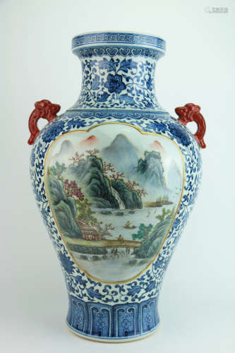 Qing dynasty blue and white bottle with figure pattern