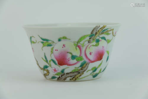 Qing dynasty famille rose bowl